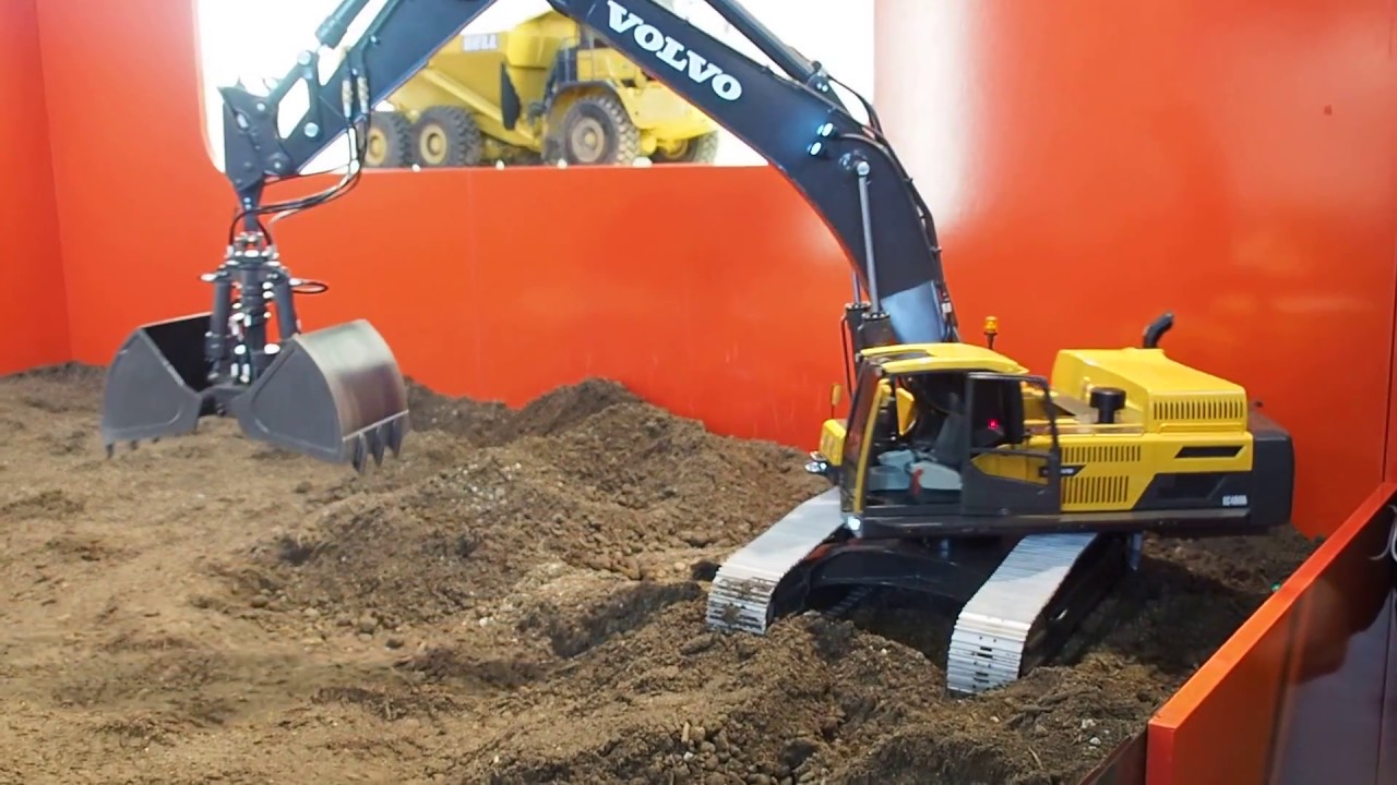 RC Excavator action | THS Seipt Volvo EC480D with clamshell bucket / Zweischalengreifer