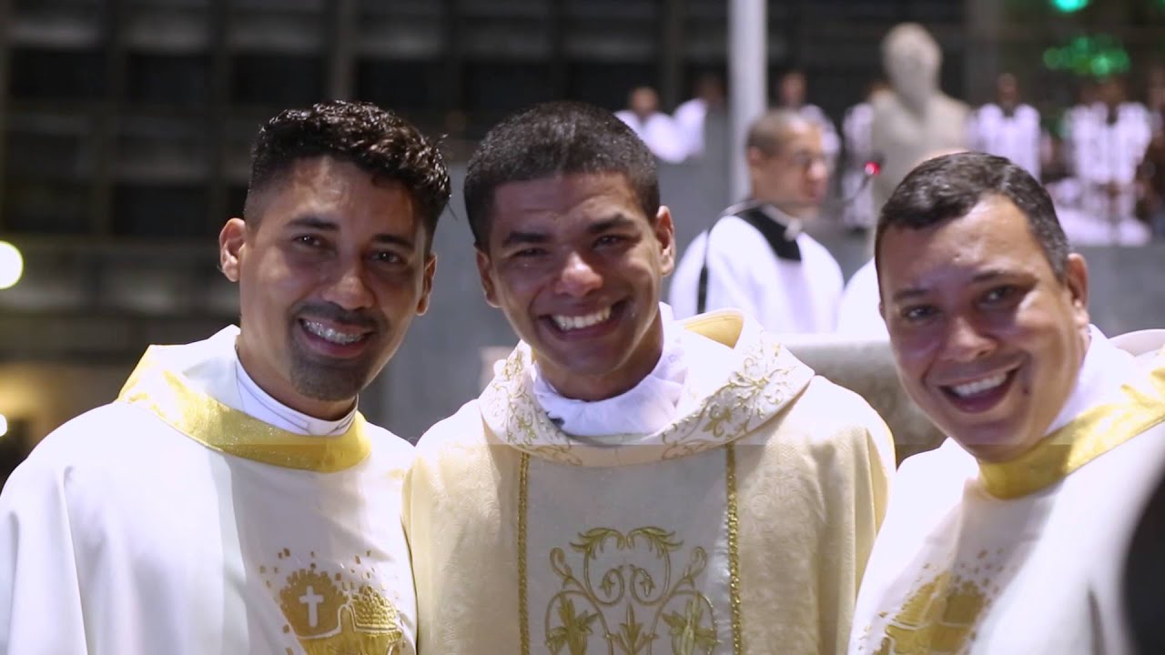 Ordenação sacerdotal 07_11_2015 clip