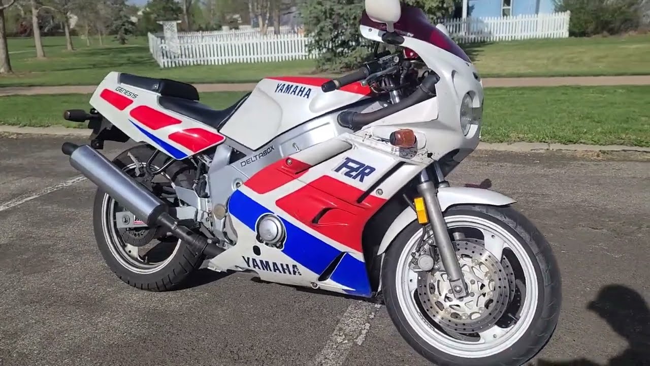 Riding a Beautiful 1989 Yamaha FZR 600