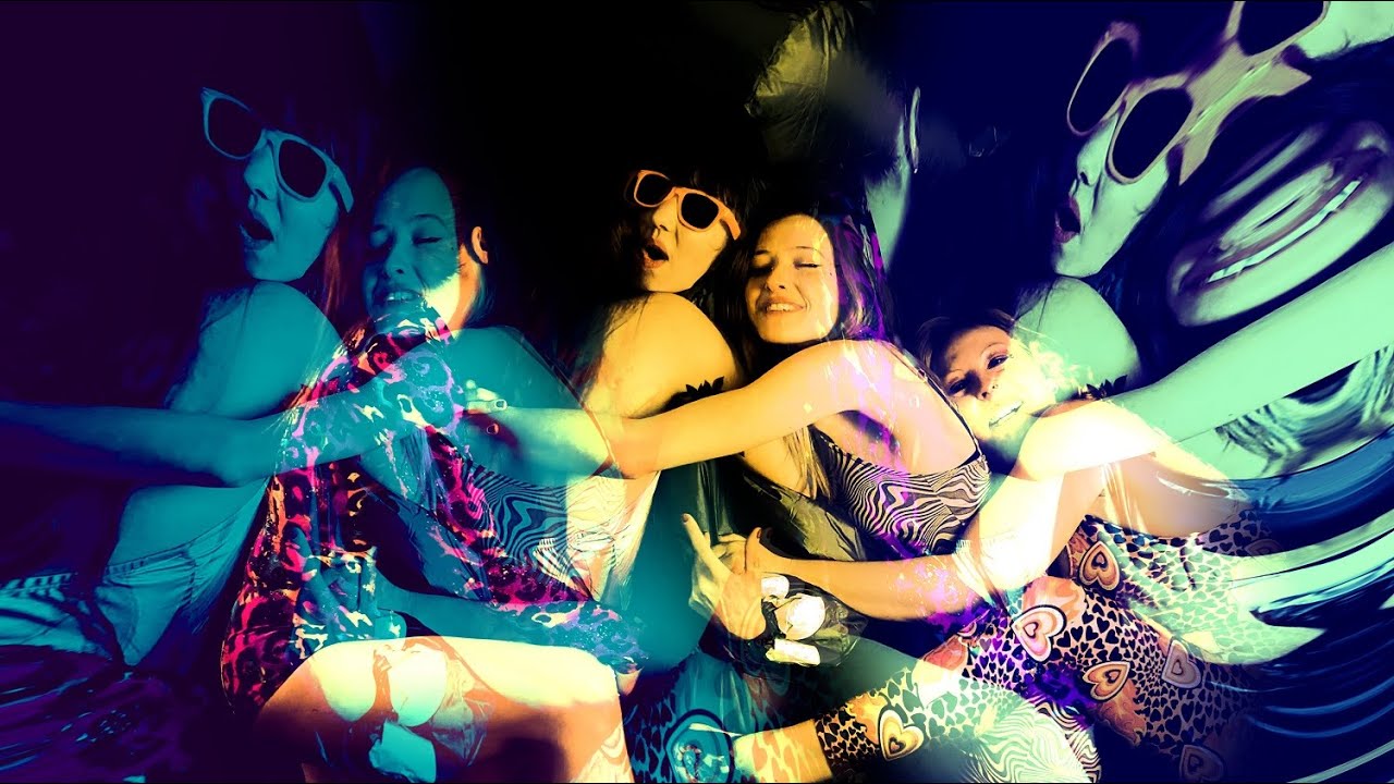 Doll Circus - Boozarino (official video)