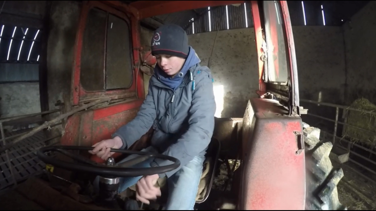 Mucking Out Calf Pens | Massey Ferguson 135