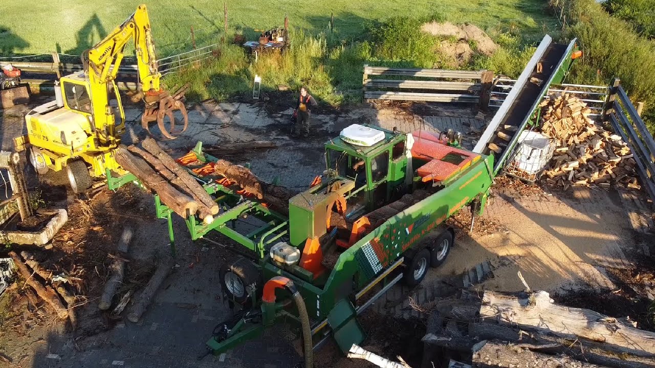 Mobile saw splitter for firewood