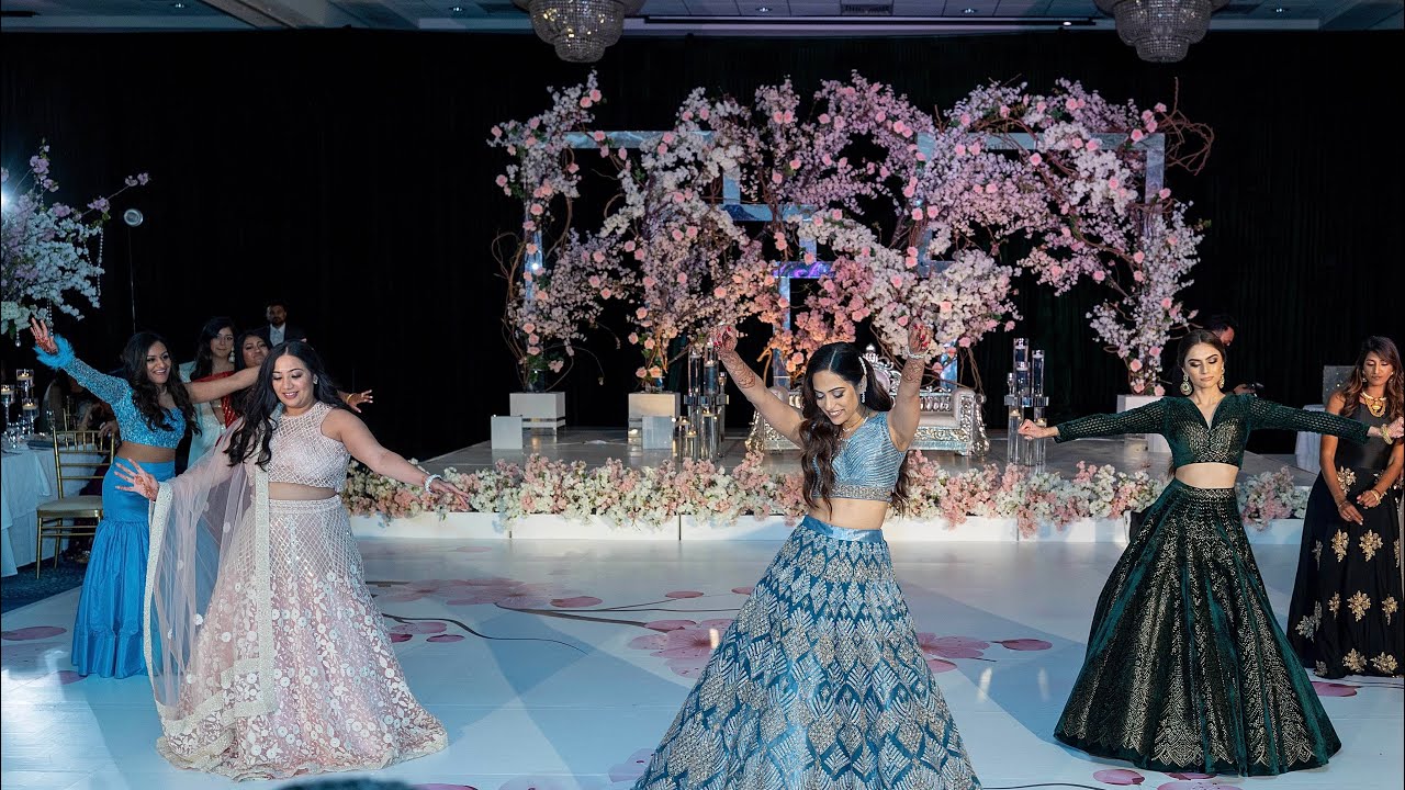 Bride & Bridesmaids Perform Beyonc&eacute; Wedding Dance I End of Time