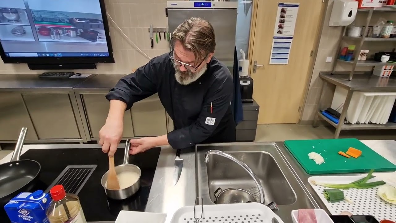 Nasi Goreng maken met meneer John