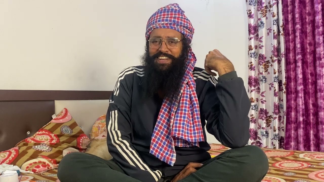 ਬਾਬੇ ਨੇ ਲਾਈ ਮਹਿਫ਼ਲ,ਹਸਾ ਹਸਾ ਕੀਤੇ ਦੁਹਰੇ,ਦਸੀਆਂ ਜਵਾਨੀ ਵੇਲੇ ਦੀਆ ਸ਼ਰਾਰਤਾ