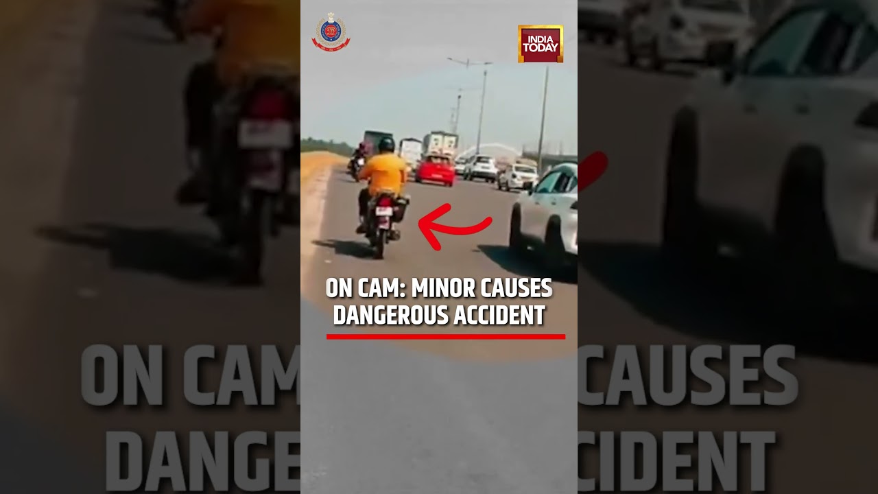 Viral: Minor Causes Dangerous Incident at Bhalaswa Flyover, Delhi Police Takes Action #viralvideo