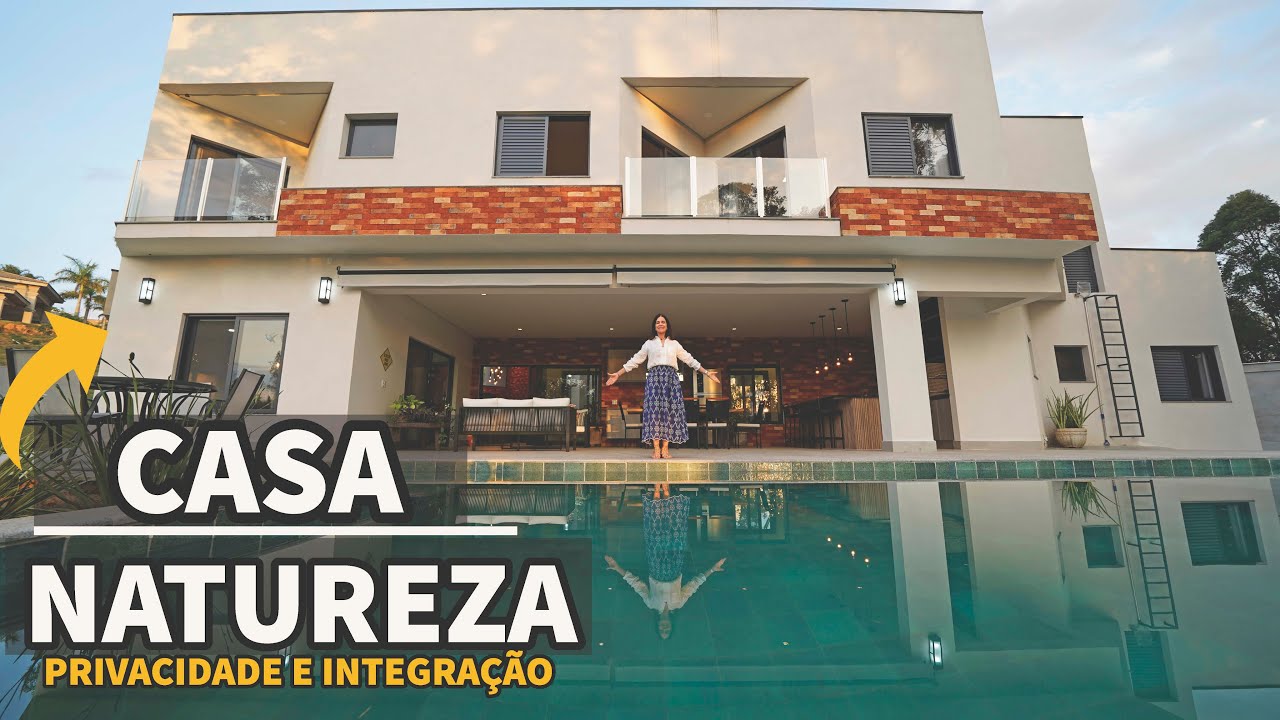 CASA MODERNA INTEGRADA COM A NATUREZA