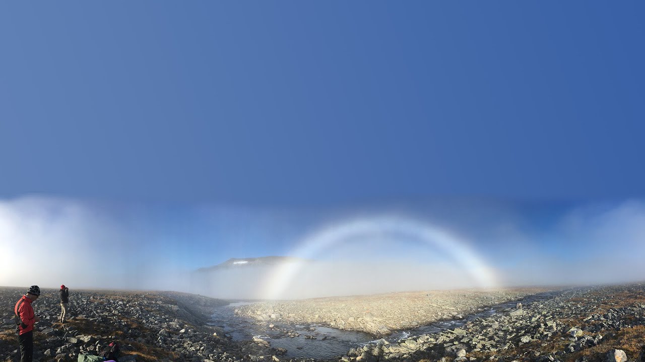 Ylitse maan kaikua saa - Vesa Pentikäinen