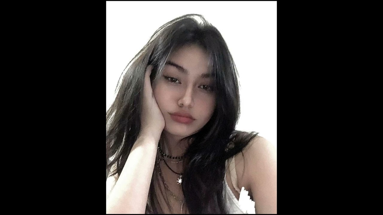 mokzi + ano ba yung meron satin ??
