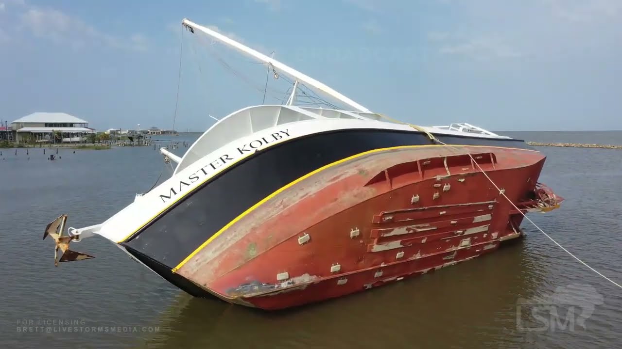4-14-2021 Grand Isle, La Straight line winds cause storm surge, damage, sinks boats drone