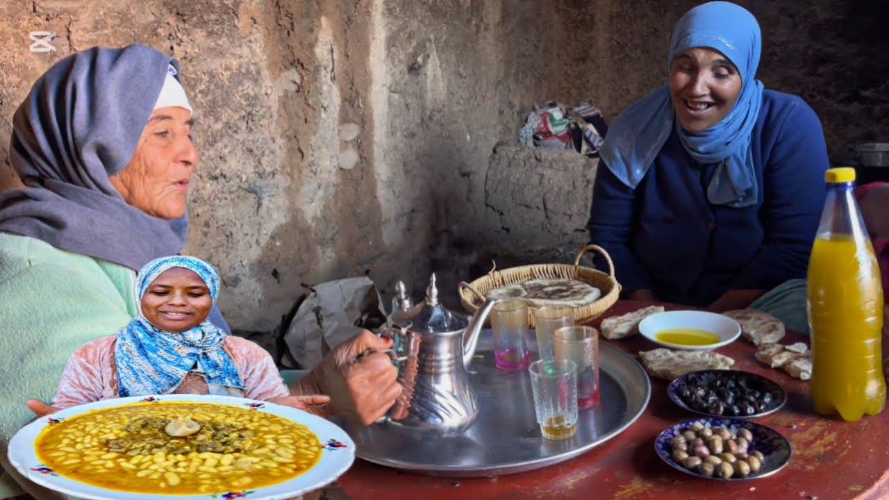 اجواء البادية/ احسن فطور مع العائلة مع اجواء البادية😍وجدات لينا لوبية بتقلية👌كتعطي لعريساتها لخطط🤣😂