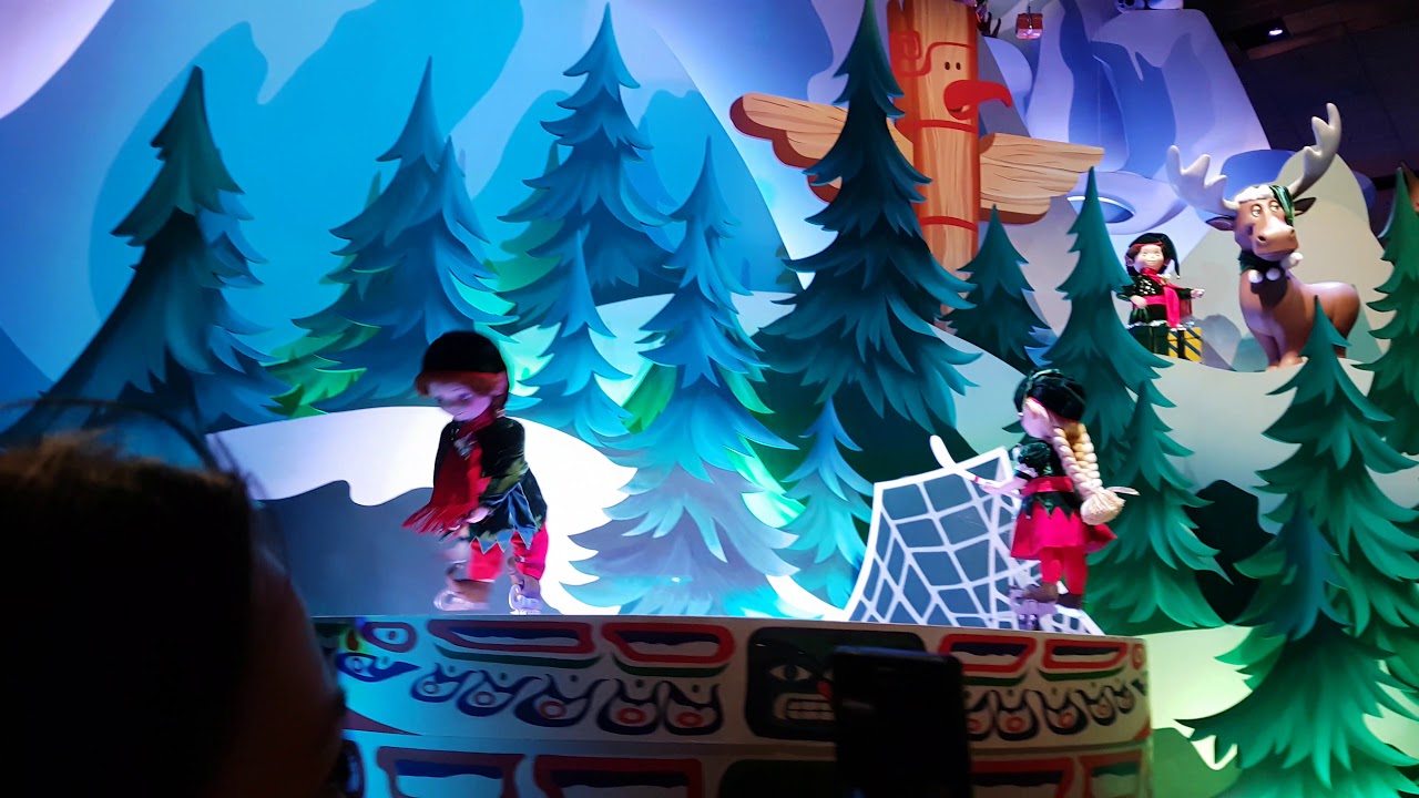 It's A Small World Holiday Disneyland Paris 2017