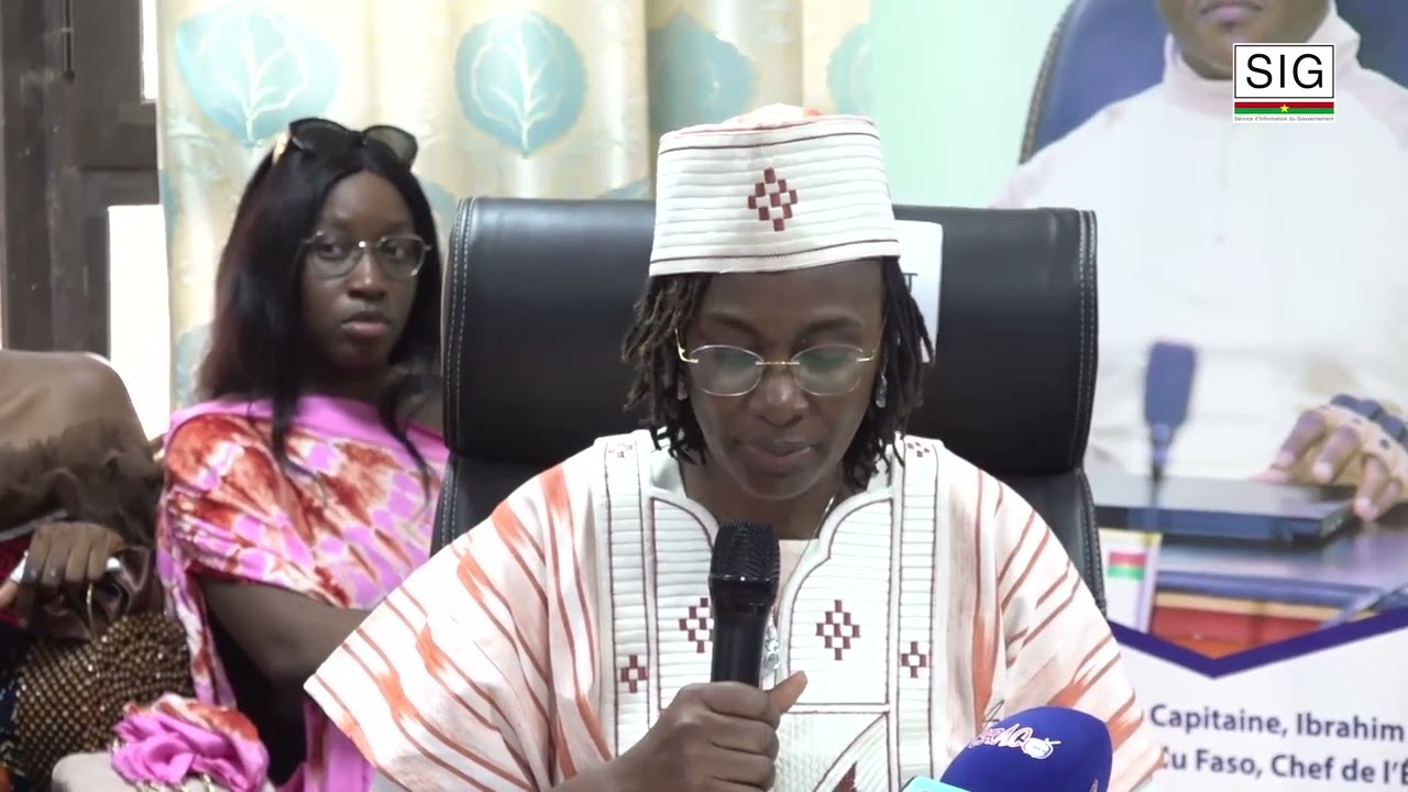 Gouvernement : le nouveau ministre chargé des Sports Annick Lydie Djouma PIKBOUGOUM installé