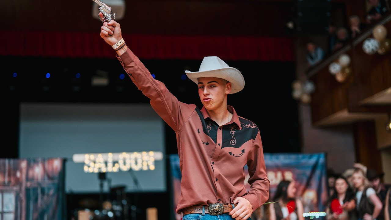 Выпускной бал - 4.1 и 4.V - Средняя школа сельского хозяйства и пищевых наук, Клатовы - Западная