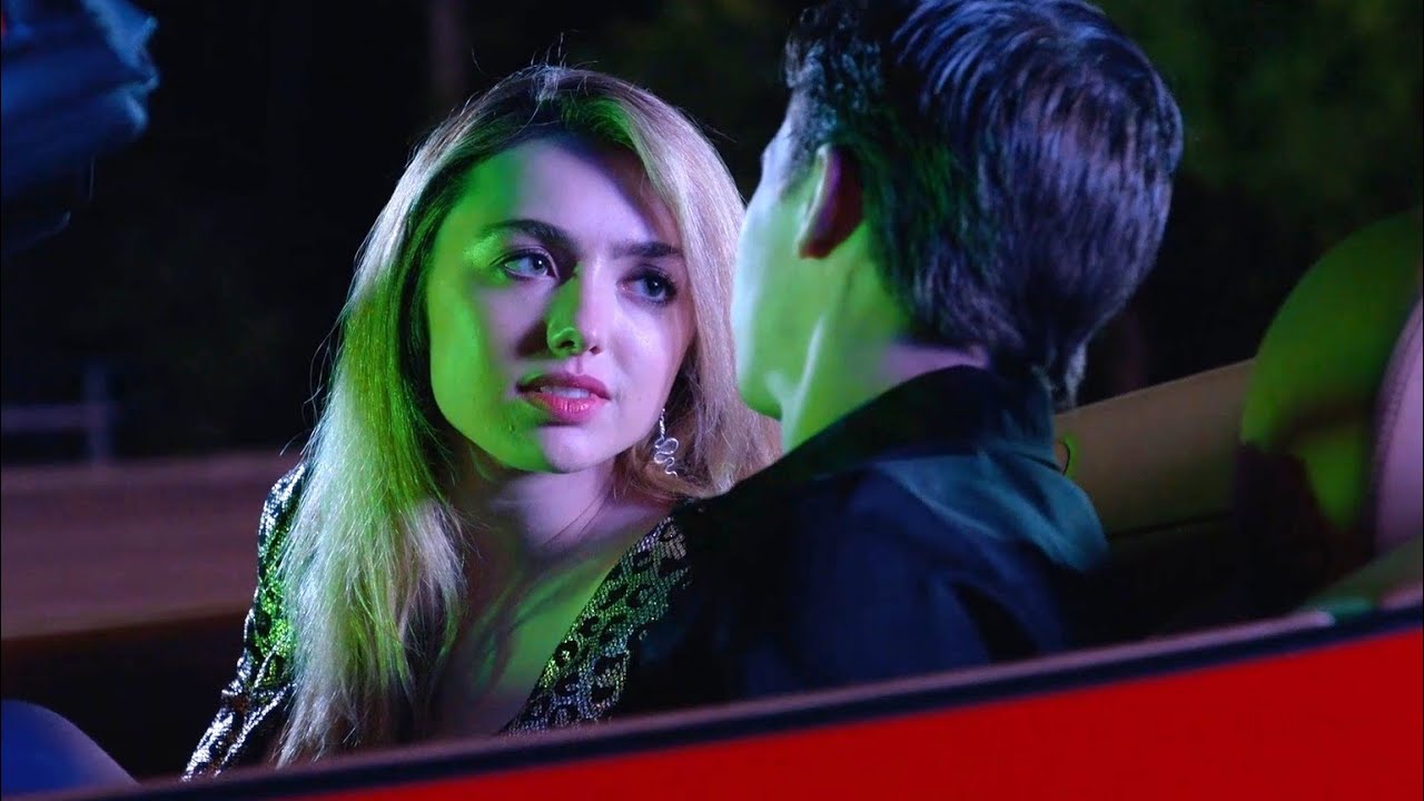 Cobra Kai: Season 4 / Kissing Scene — Robby and Tory (Tanner Buchanan and Peyton List)