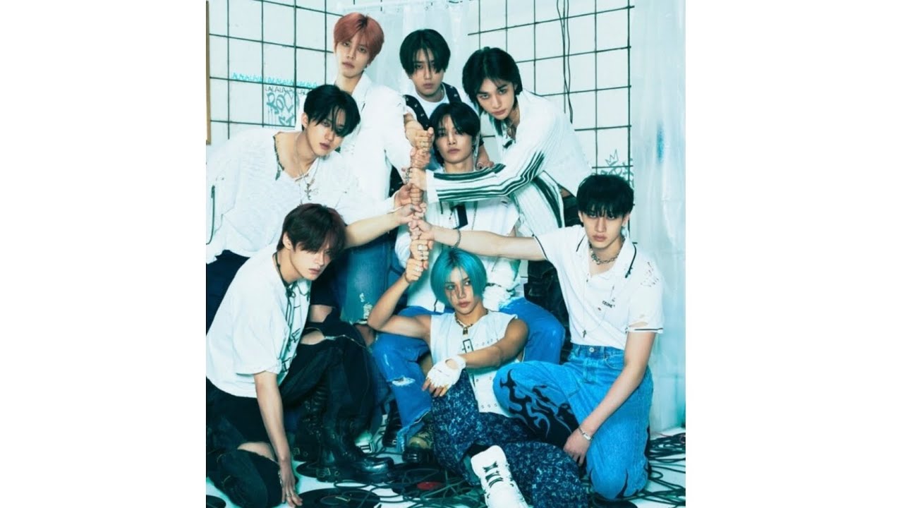 Stray Kids - 'LALALALA' (Srpski Prevod)