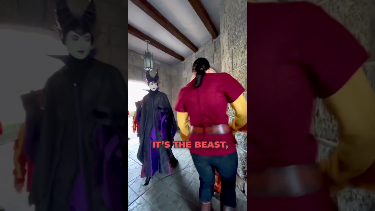 #Maleficent vs #Gaston 😂 #disney #dlp #disneyland #disneylandparis #character #villain #shorts #fun
