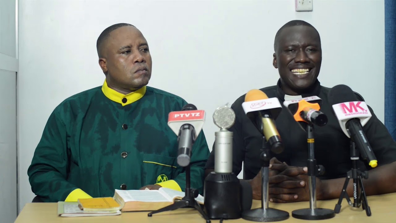 ANGALIA  KILICHOTOKEA NABII TITO ALIPOKUTANA NA MCHUNGAJI  MASHIMO !