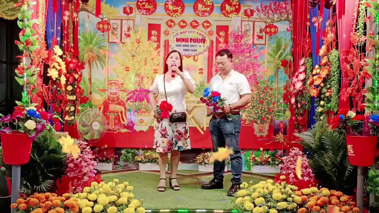 Phát trực tiếp của CLB HÁT VỚI NHAU MINH PHỤC, hoặc động vào ngày thứ 4 và thứ 7 hàng tuần,