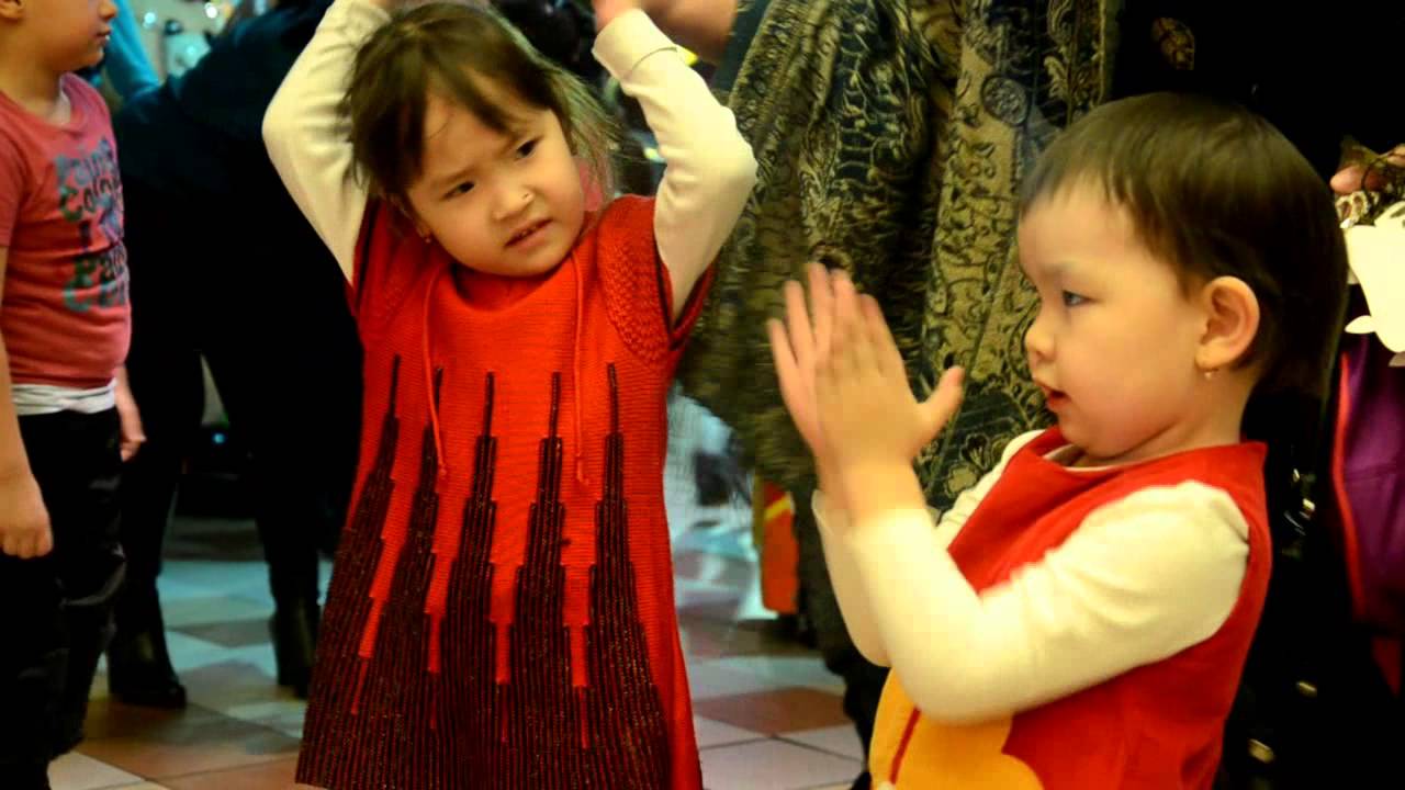 Международный День Спасибо в Хэппилон г. Астана