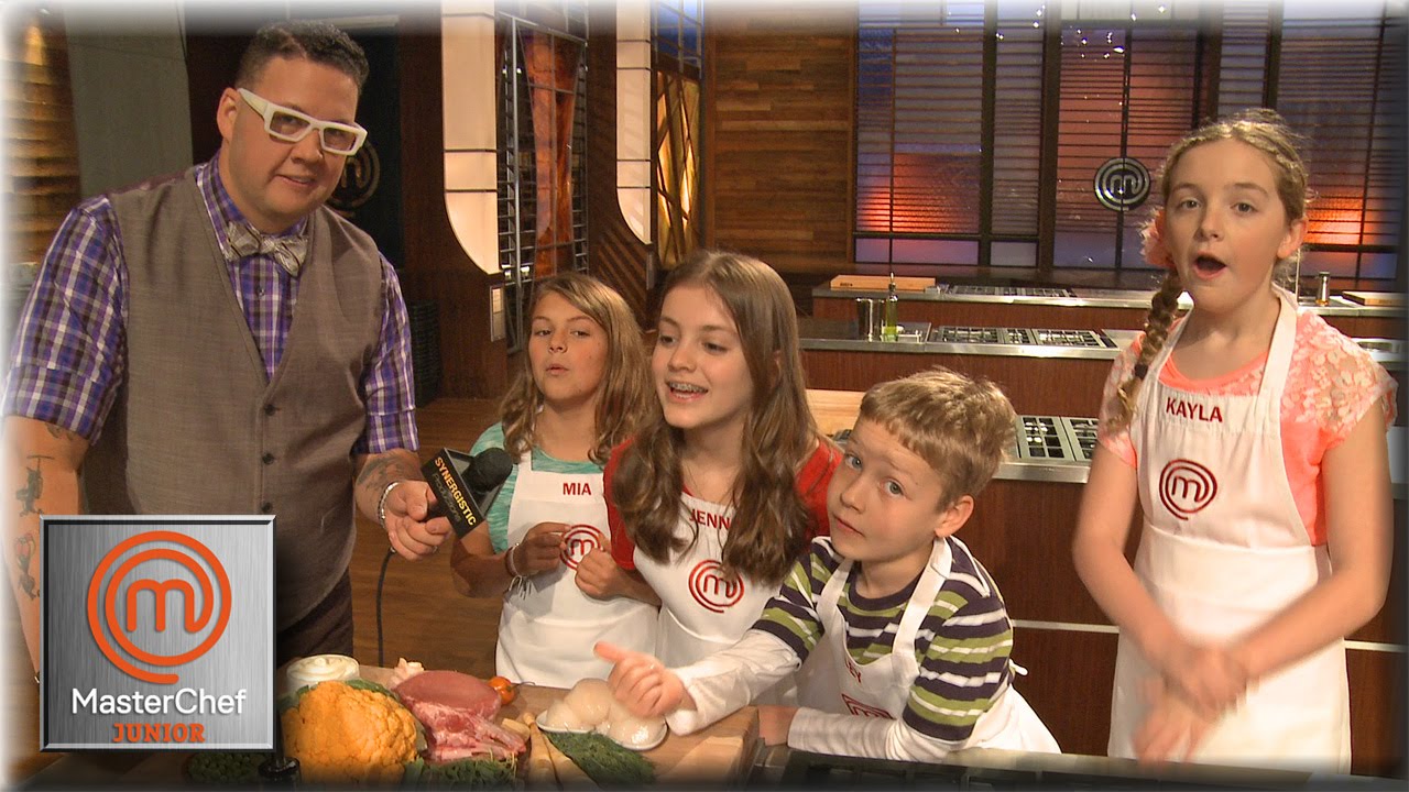 Does Graham Elliot Sugarcoat? - Ft. Graham, Mia, Jenna, Riley & Kayla -  MasterChef Junior Season 3
