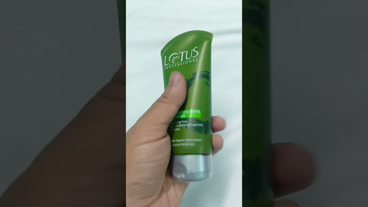 Lotus Professional Deep pore cleansing face wash