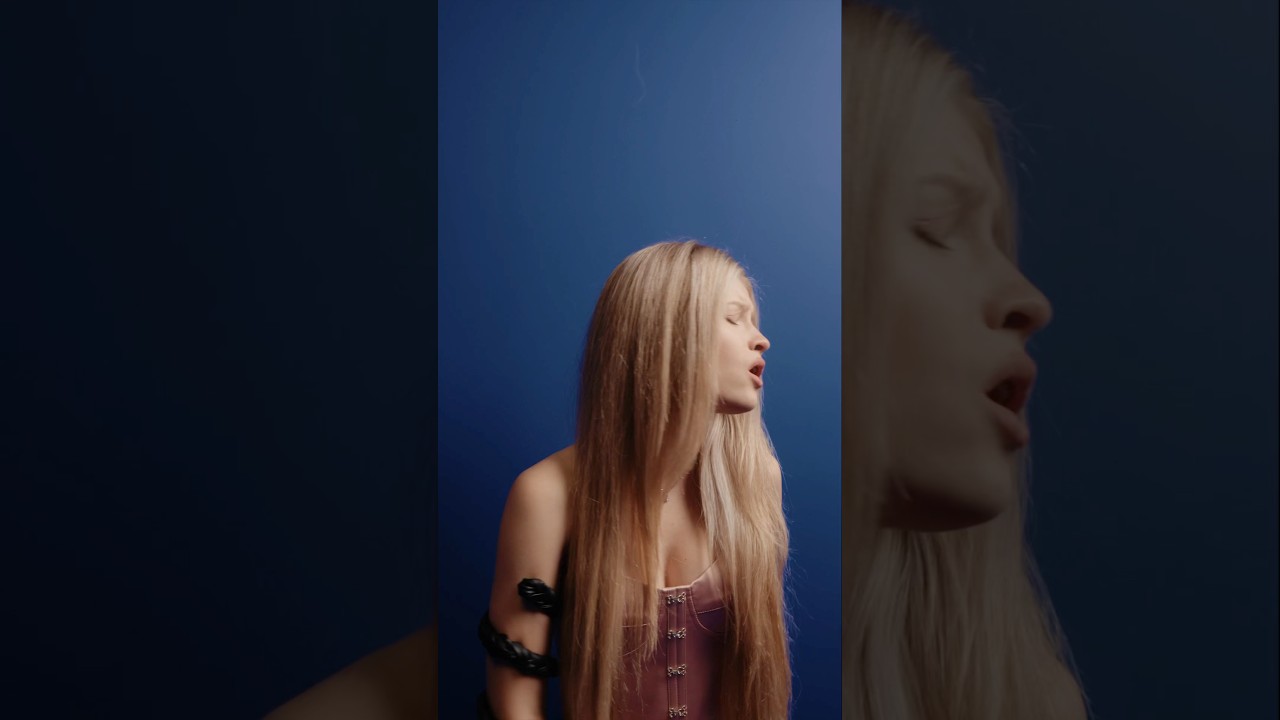 Miley Cyrus - Midnight Sky 