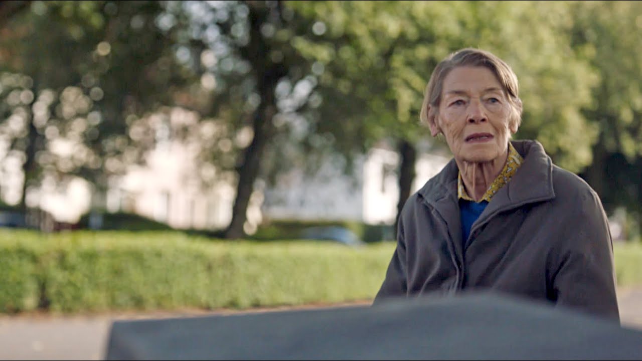 Elizabeth Is Missing: Scene