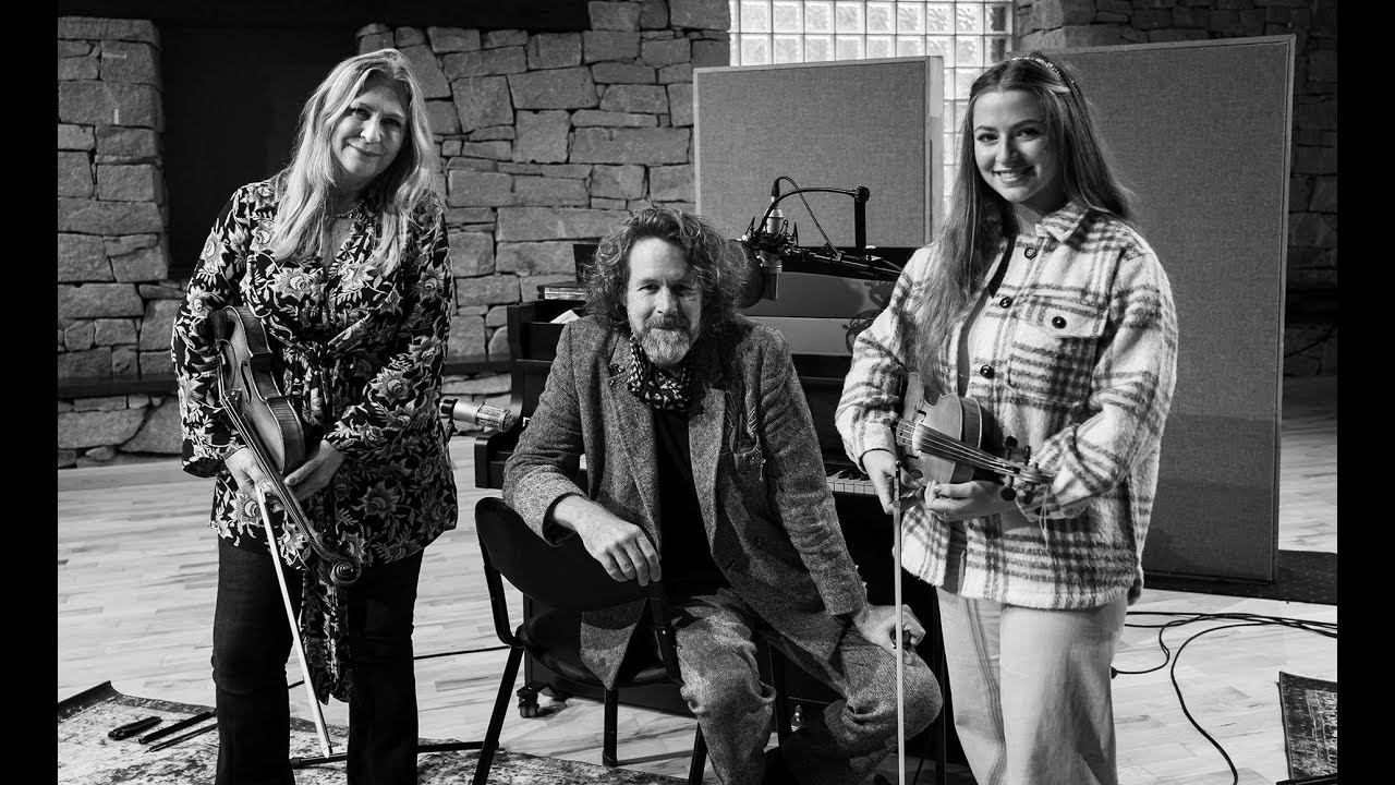 Cuan an Cheoil Clár 3: Mairéad Ní Mhaonaigh agus Nia Byrne