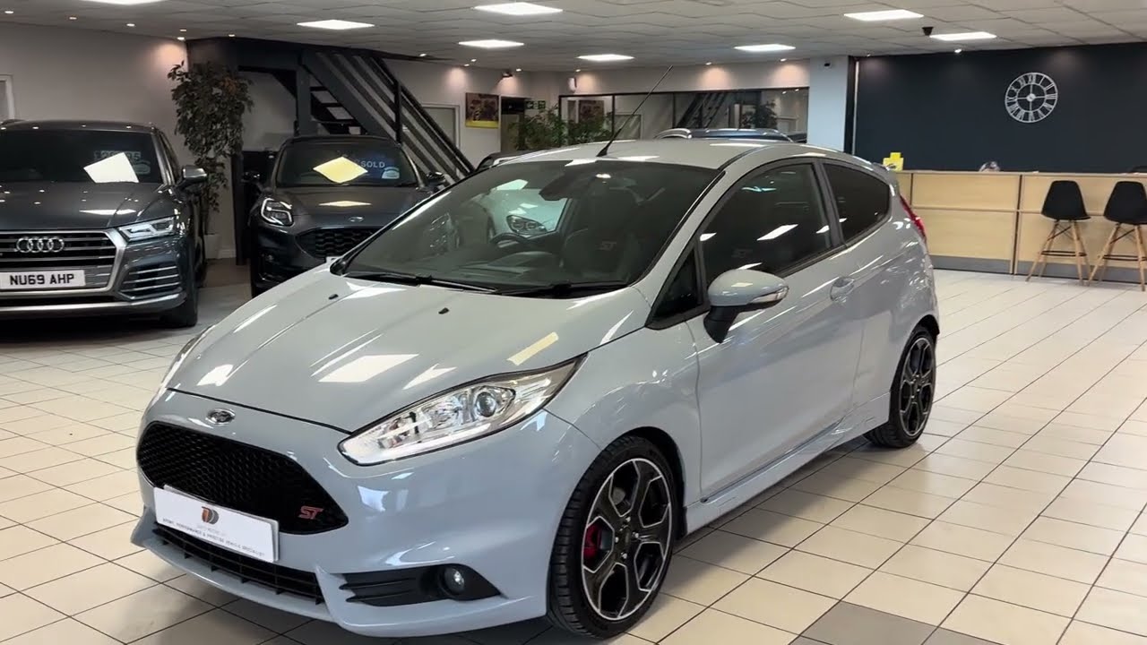 2016 Ford Fiesta ST200 – Full Walkaround & Overview