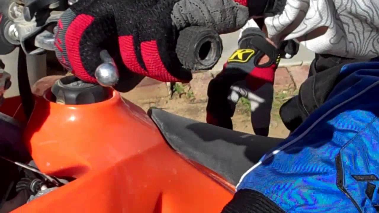 Motorcycle Clutch Control With Jimmy Lewis