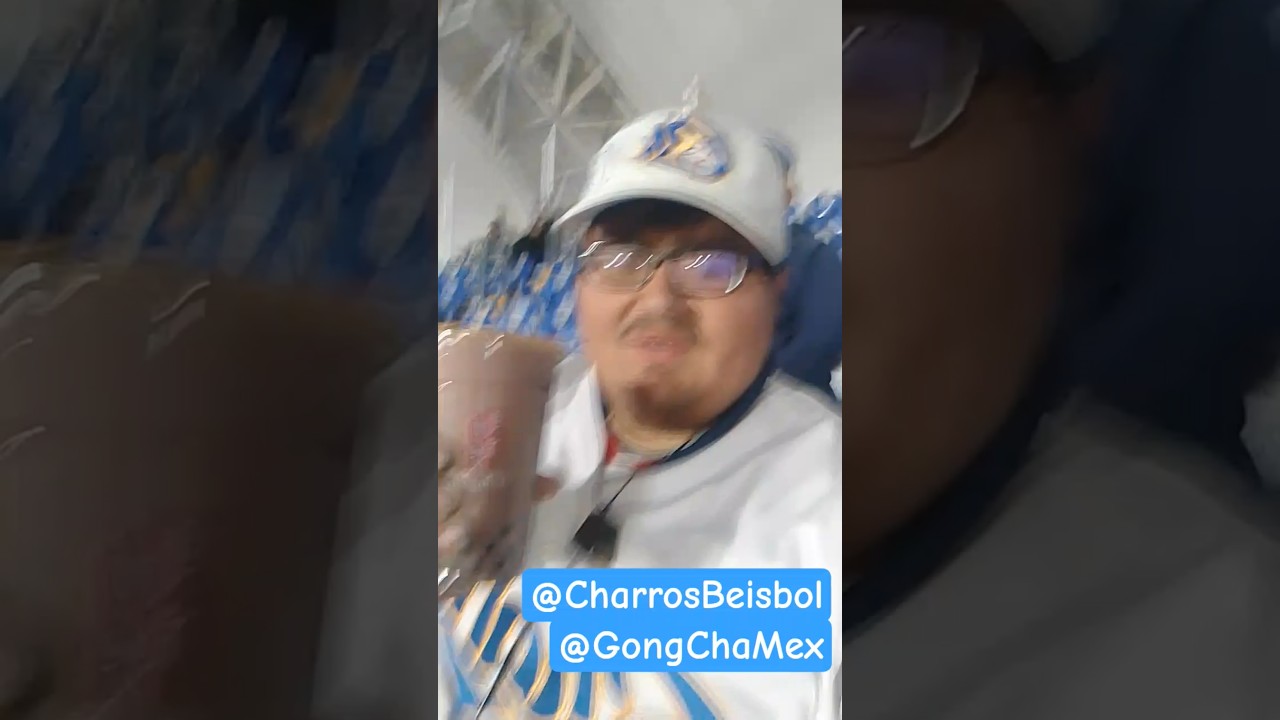 aquí disfrutando el partido de béisbol con una rica bebida de Gong Cha la bebida de los Charros