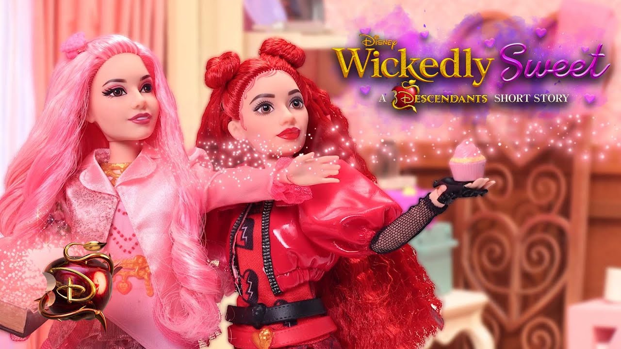 Descendants Wickedly Sweet! | A Descendants Short Story | @disneychannelmusic