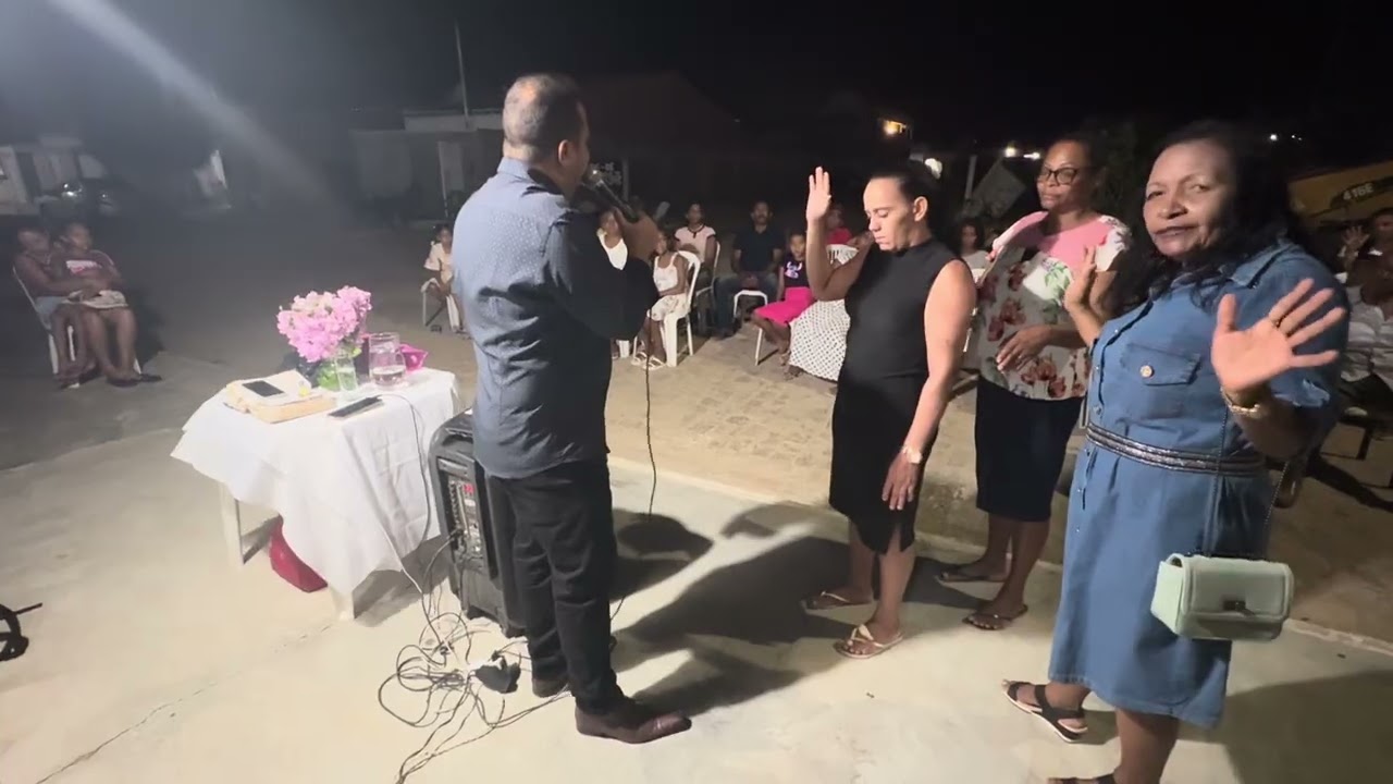 DEMÔNIO TENTA ENGANAR PROFETA / VEJA A DISTÂNCIA QUE ESSA MULHER FOI CAIR NO CHÃO / LIBERTAÇÃO FORTE