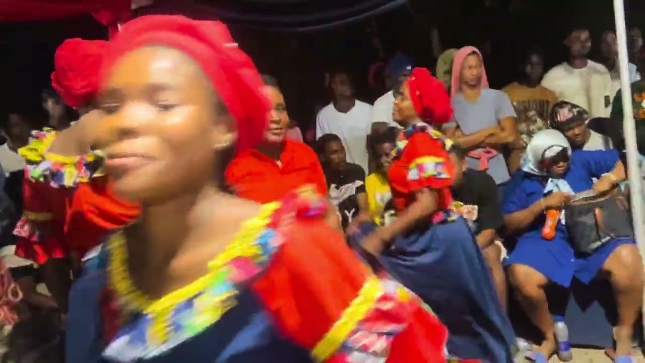 La Fleur Du Vodou Nan Vèron Samba Louse(Manbo Fiyèt)