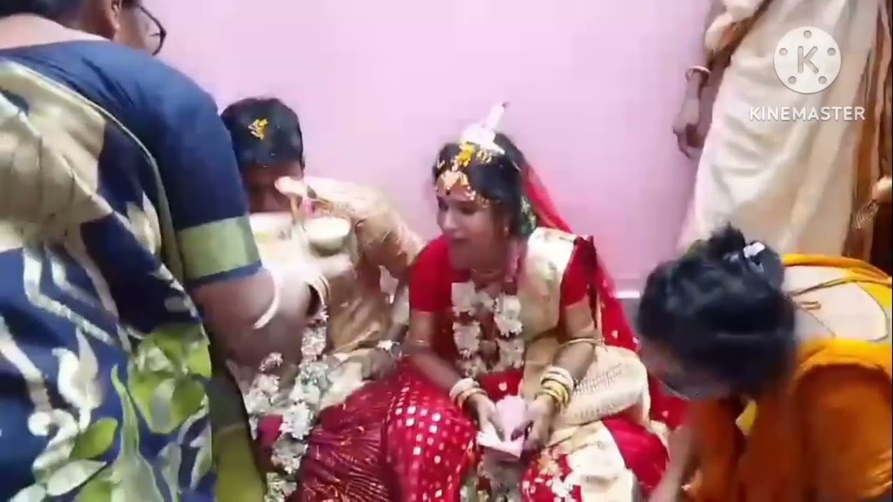 কন্যা সন্তান অমূল্য ধণ তবুও তাকে বিদায় জানাতে হয়