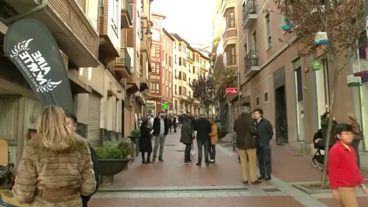La calle Portu de Barakaldo se llena de vida