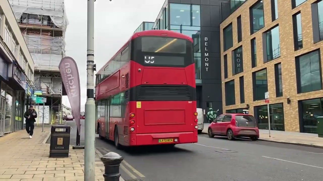 Buses in Uxbridge February 2023