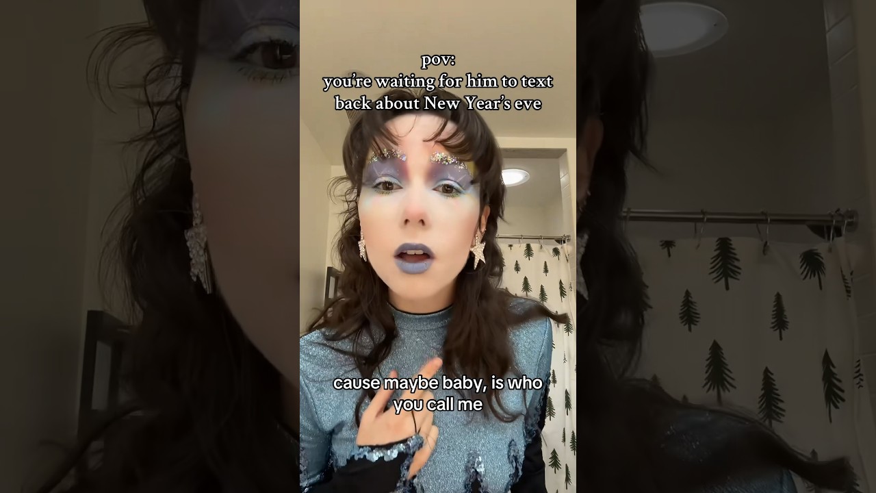#retroelectro #newmusic #retrobeauty #youtubeshort #makeup #80smakeup #originalsong