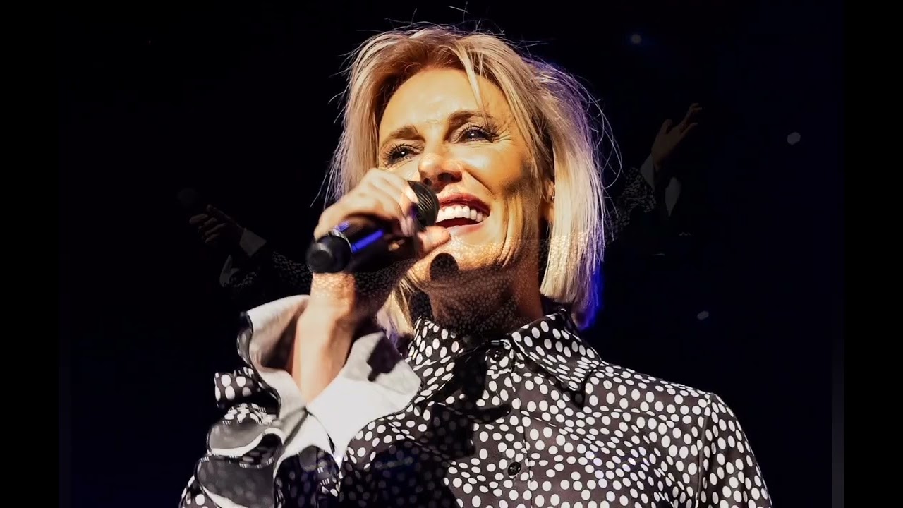 Dana Winner  - Blanket On The Ground 