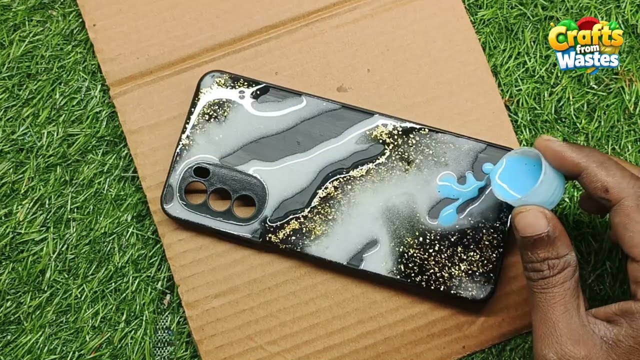 DIY Resin Mobile Cover Art 😍 | Handmade Premium Phone Case at Home | Resin Art Tutorial