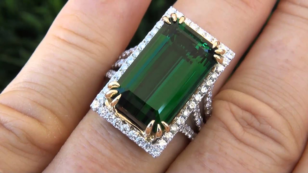 Rare 29.01 Carat FLAWLESS GIA Certified Genuine Chrome Green Tourmaline & Diamond 18k Cocktail Ring