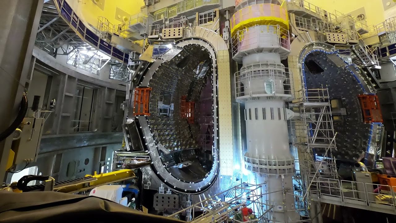 Vacuum vessel assembly: and then there were four