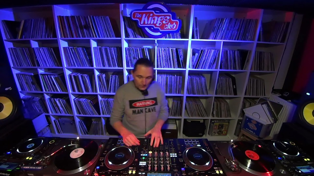 Vince Nova Basement Session 16 (Vinyl Kings Club Session)
