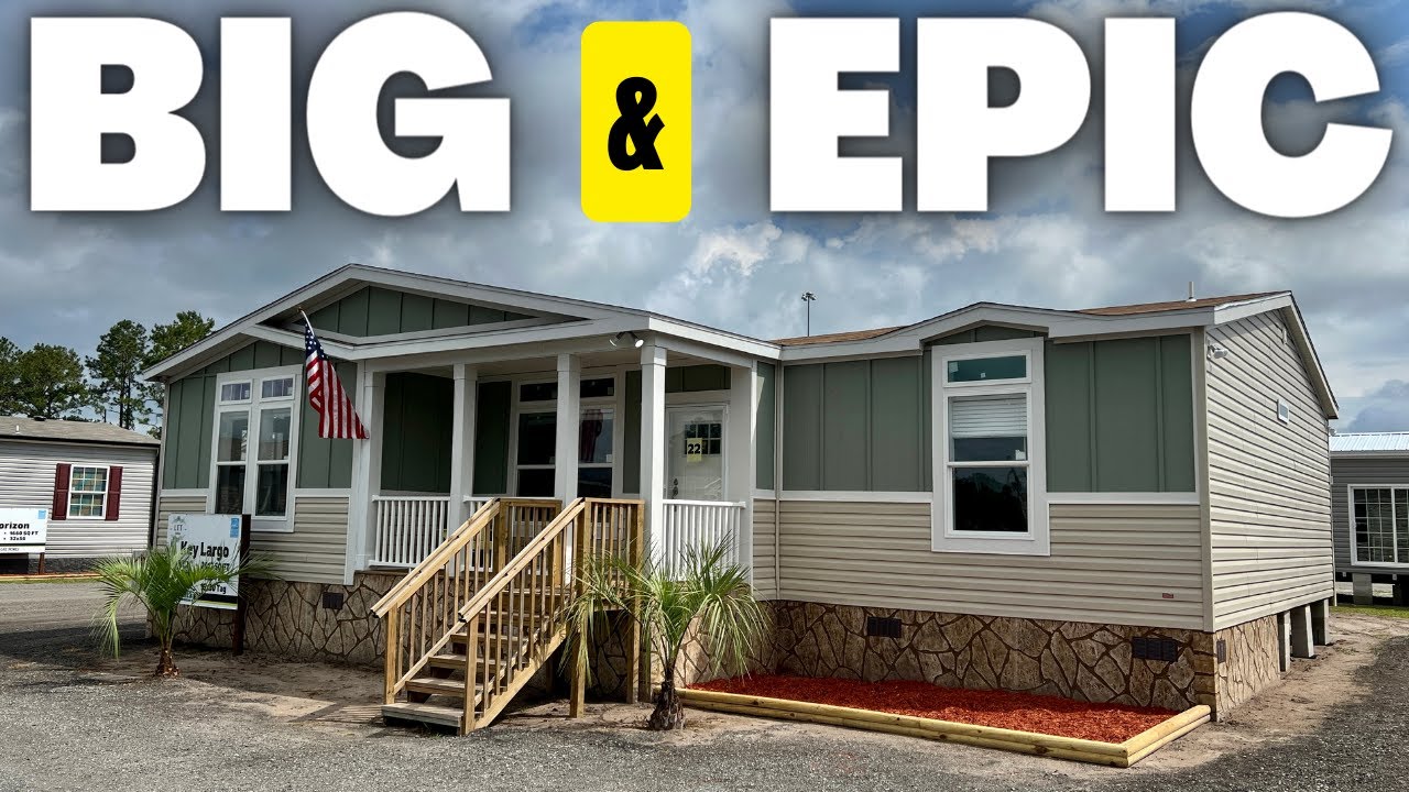 JUST WHEN I THOUGHT I'D SEEN THEM ALL! This triple wide mobile home is IMMACULATE! Prefab House Tour