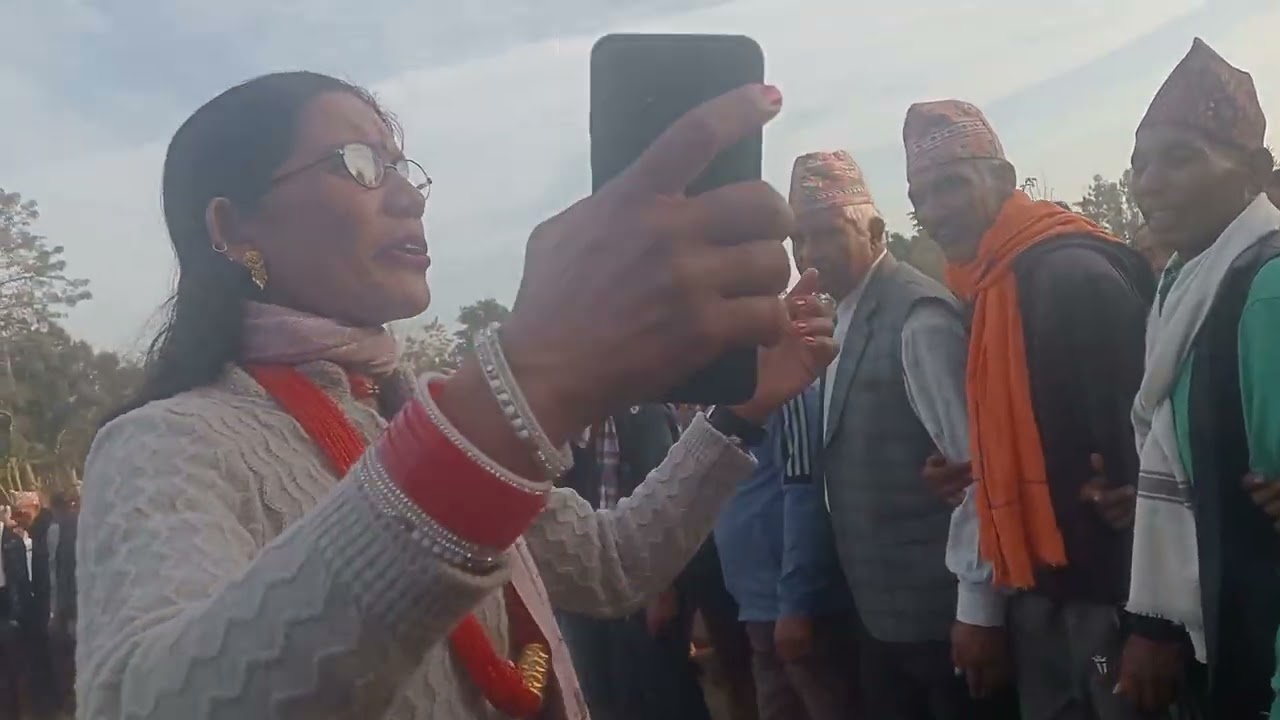 नयाँ देउडा कलाकार गप्का हाटबजार मा ठुलै खेल Hatbazar Gapka Kailali 