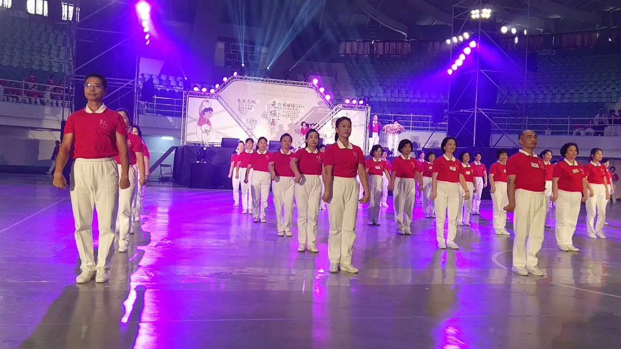 107年元極舞大會表演  迎春接福