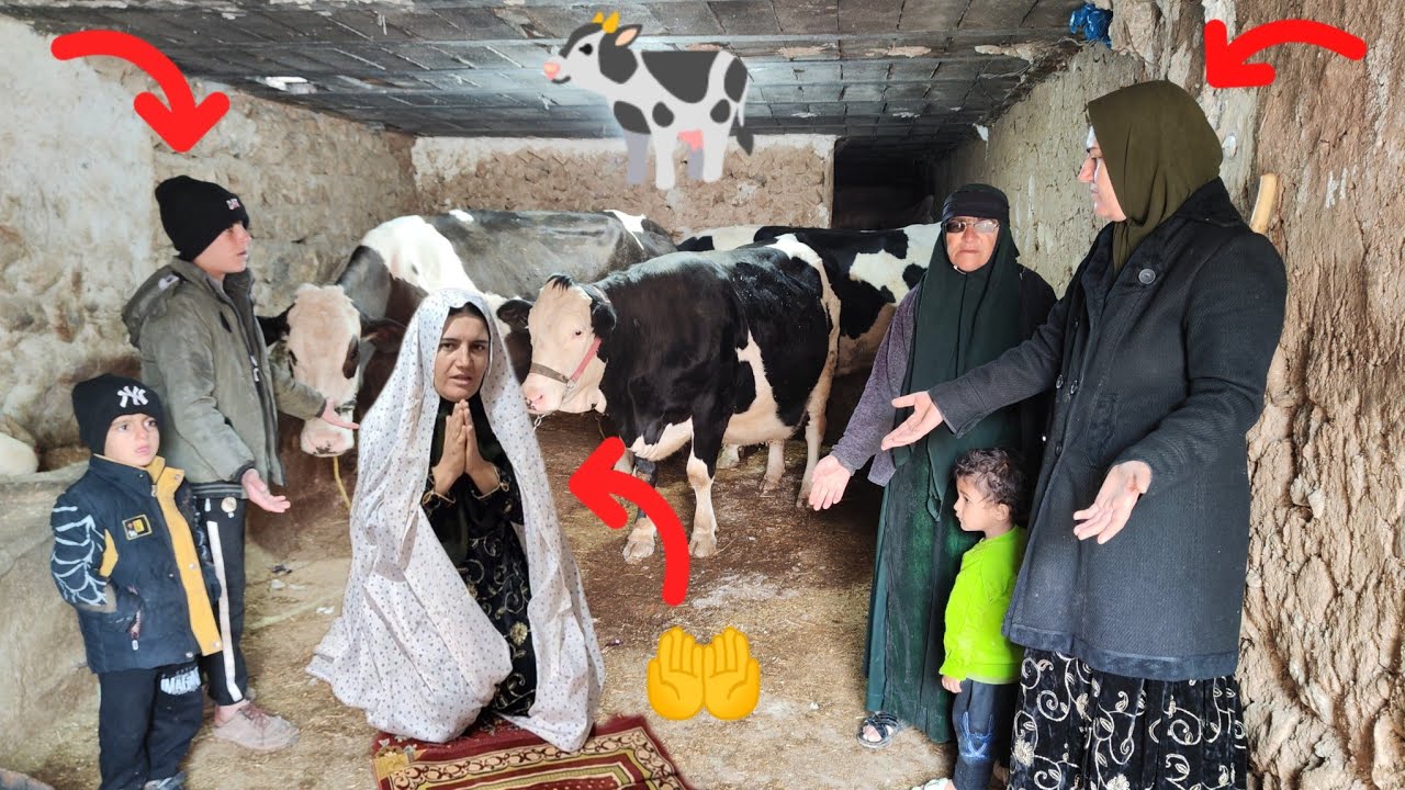 A nomadic family's hard day: from working at the old woman's house to the Thanksgiving prayer