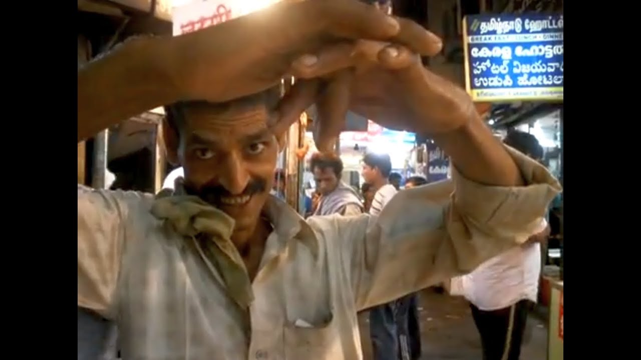 New Delhi at Night: Paharganj (2011)