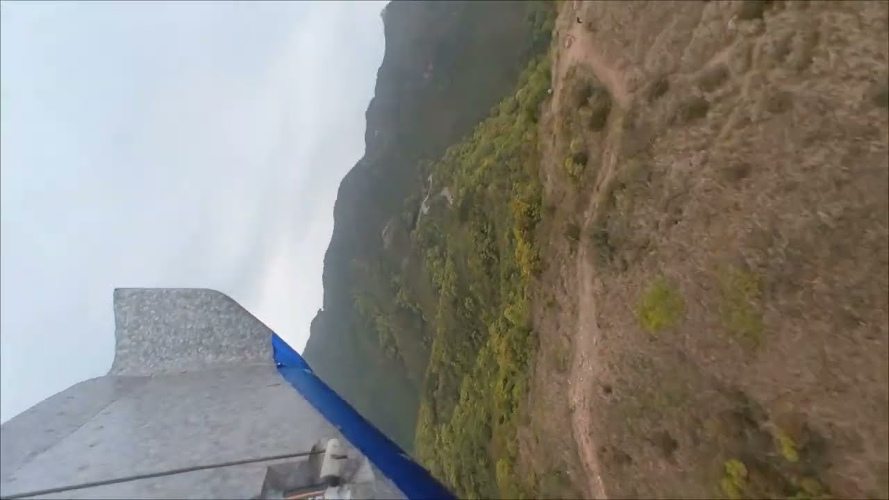 Rc flying wing + insta 360 go2